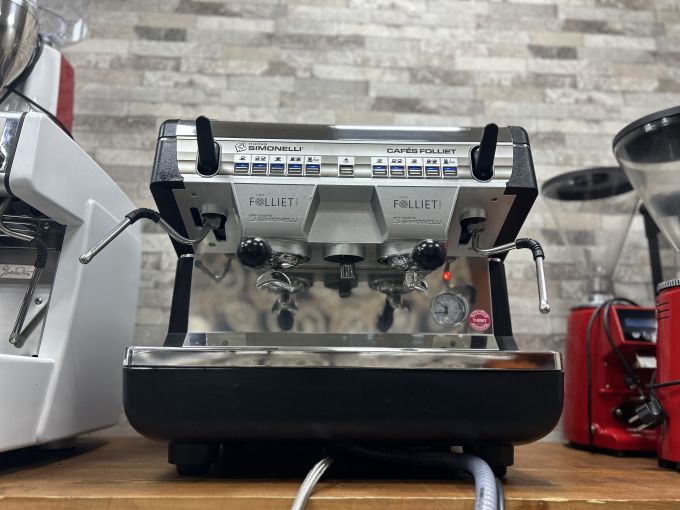 Кавомашина Nuova Simonelli Appia II Compact 2 групи