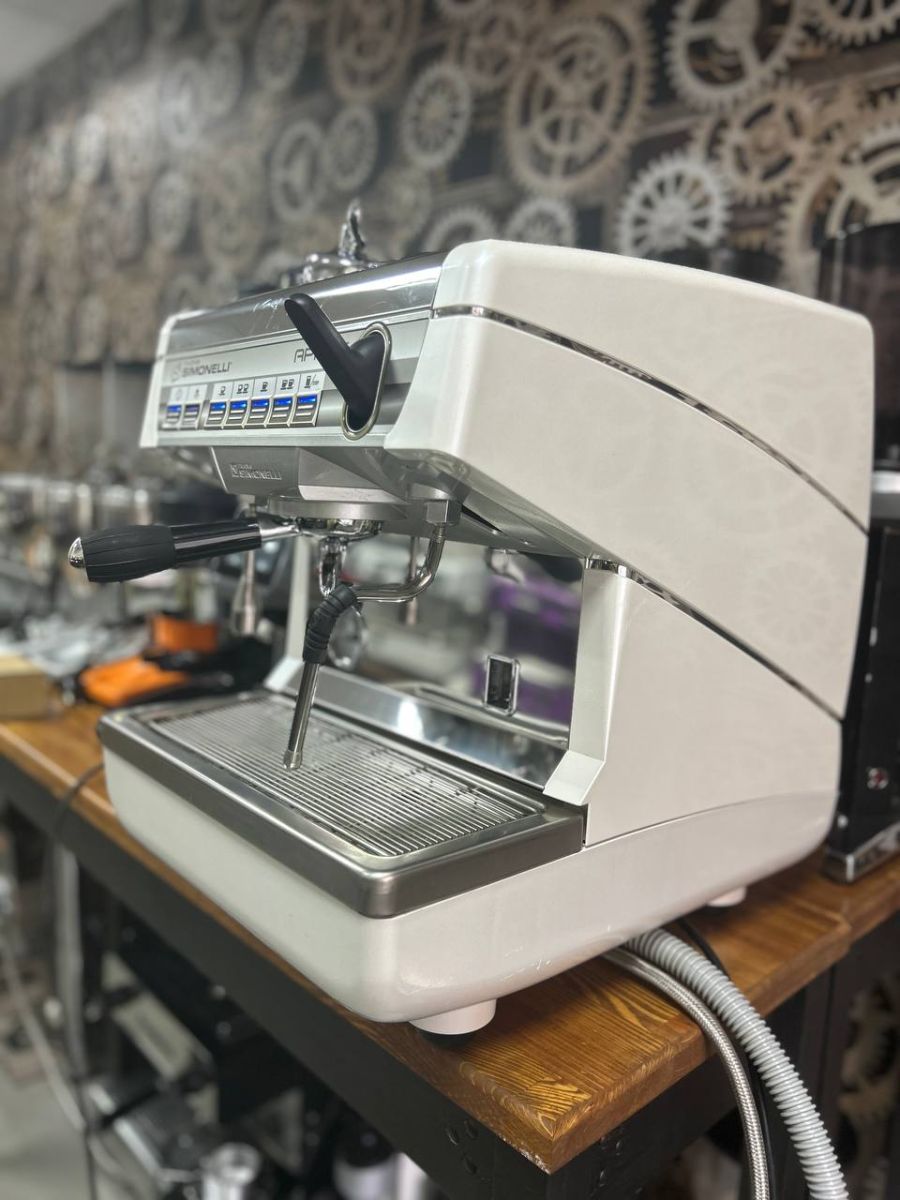 Кавомашина Nuova Simonelli Appia II однопостова